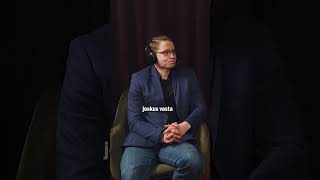 Thumbnail for podcast episode: Vihervasemmiston joutsenlaulu? Juhani Huopainen Onni Rostila